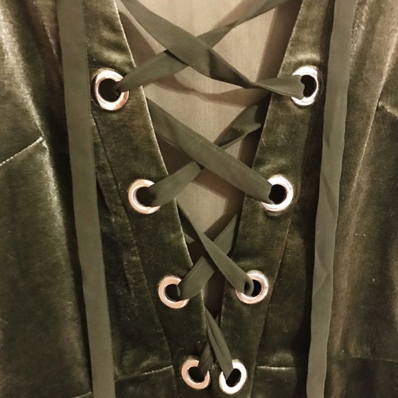 NBD // green lace up velvet dress - Picture 3 of 4